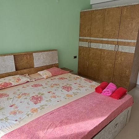 بوغمُلو Ranghavi Sands Apartment With Pool - Near Beach And Dabolim Airport المظهر الخارجي الصورة