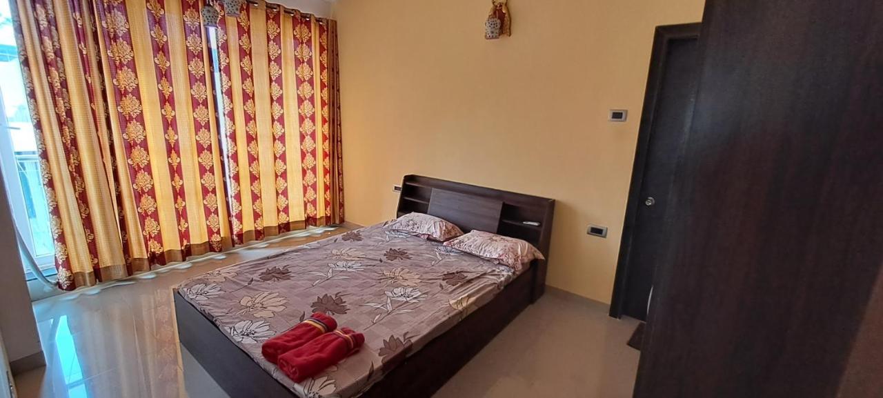 بوغمُلو Ranghavi Sands Apartment With Pool - Near Beach And Dabolim Airport المظهر الخارجي الصورة